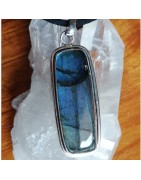 Colgantes con gemas y minerales